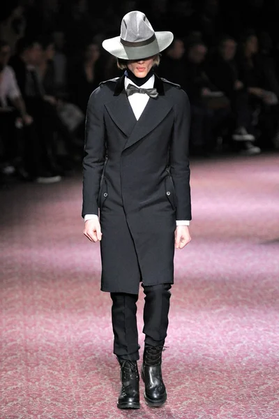 Look 33